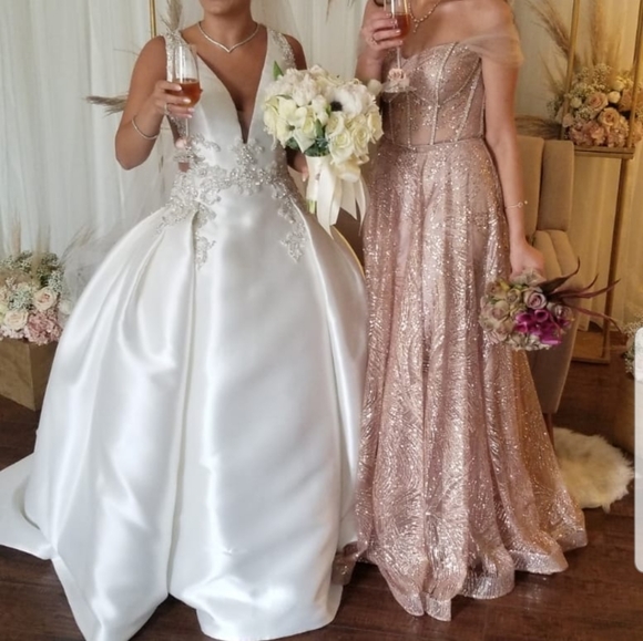 Hermz bridal dress sz S used once only - Picture 11 of 11